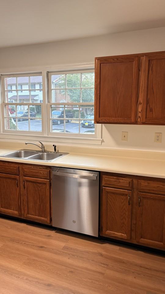 114 Kings Mill Dr #114 - Photo 3 of 19