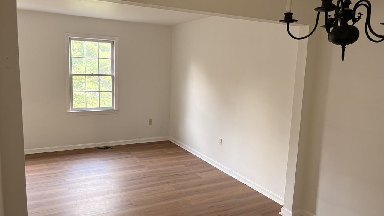 114 Kings Mill Dr #114 - Photo 7 of 19
