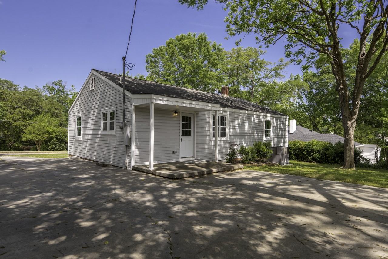 441 W Springs St #NA - Photo 4 of 32