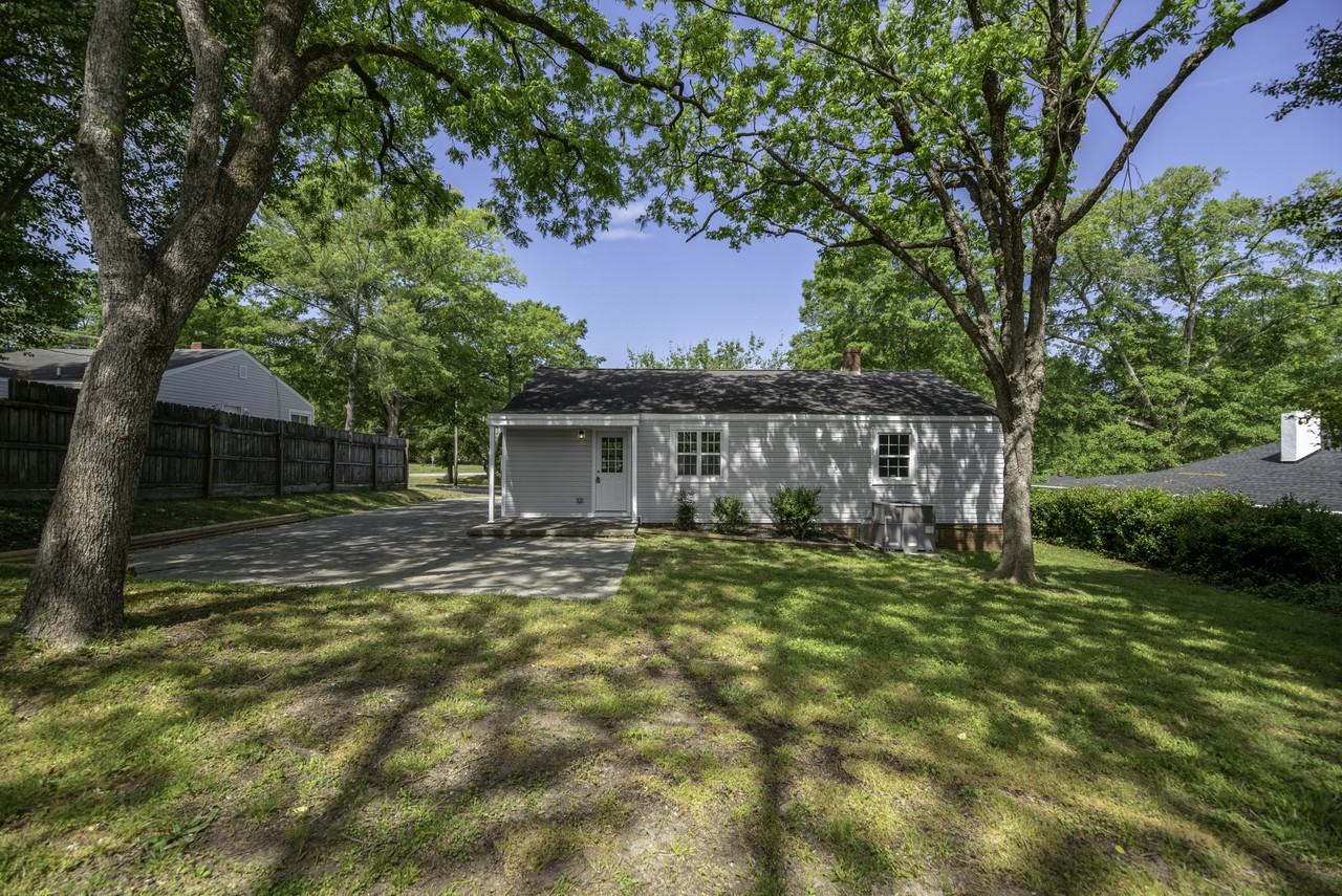 441 W Springs St #NA - Photo 7 of 32