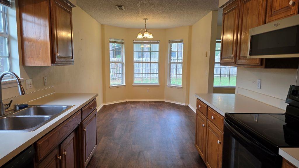 902 S Liberty Dr #NA - Photo 2 of 26