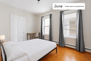 71 School St #B - Photo 1 of 1