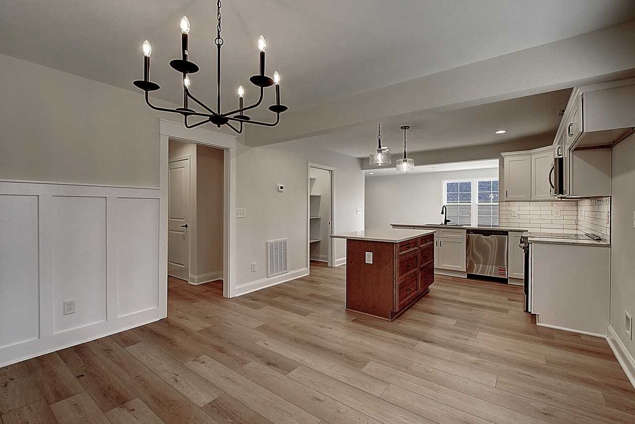 325 Ty S Pl #NA - Photo 4 of 29