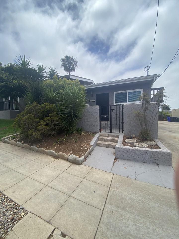 2919 Juniper St #1 - Photo 7 of 11