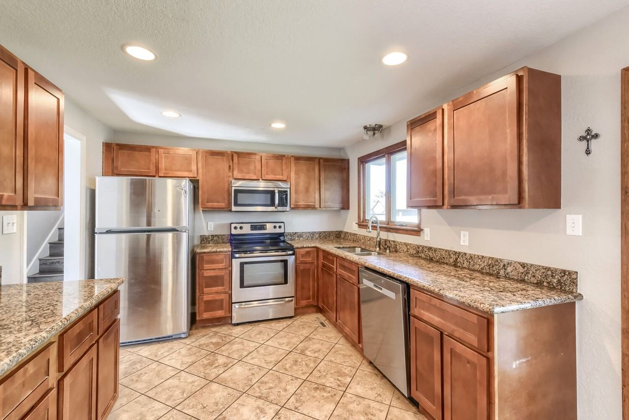 327 Helena Cir #NA - Photo 4 of 24