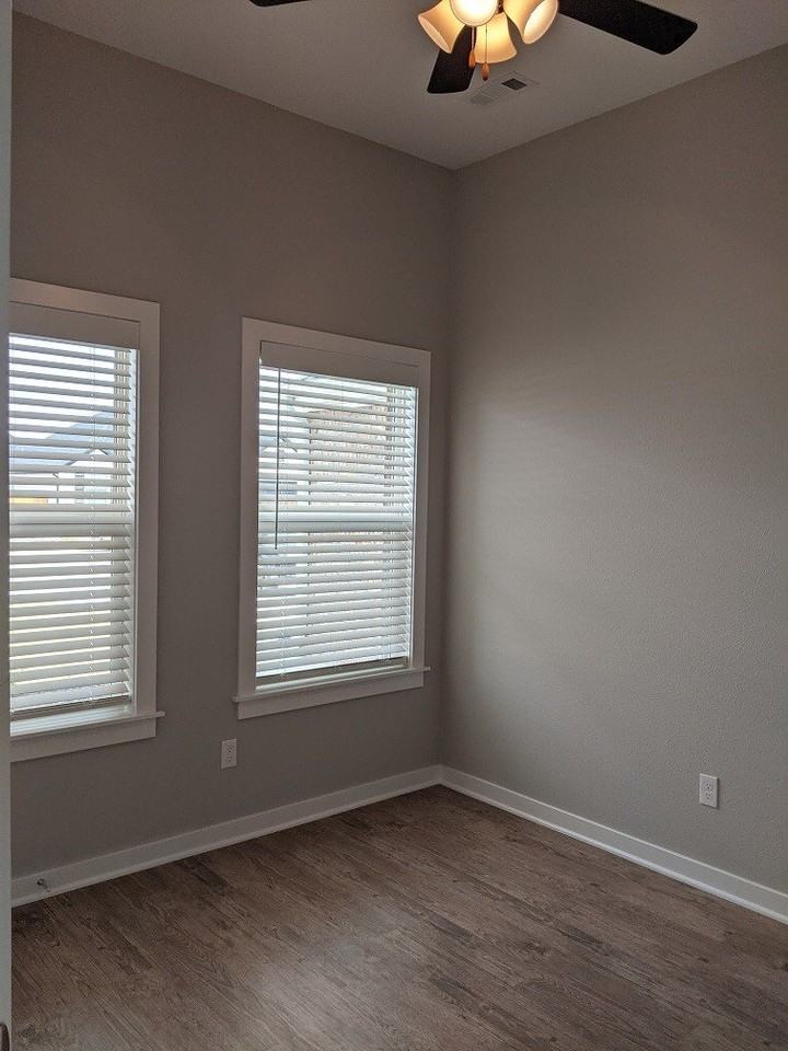 3459 Avon Ave - Photo 4 of 12