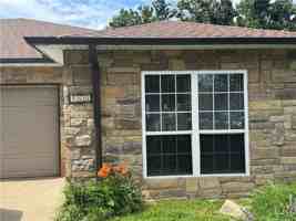 featured image of 860 Mockingbird Ln