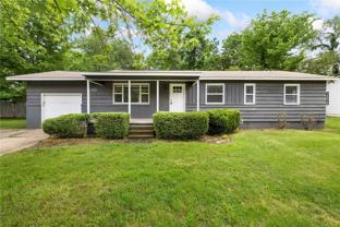 2312 W Holly St - Photo 1 of 1