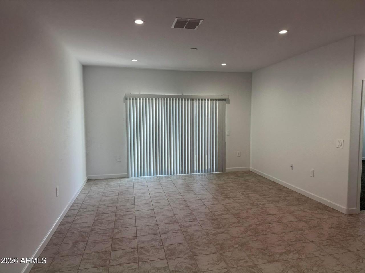 9007 S Palo Verde Dr - Photo 3 of 13