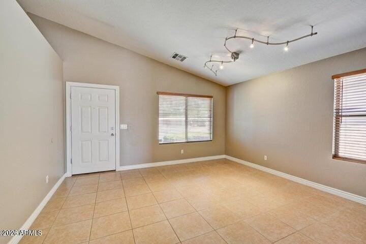 13726 W Peck Dr - Photo 2 of 15