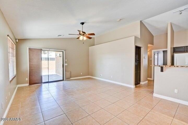 13726 W Peck Dr - Photo 4 of 15