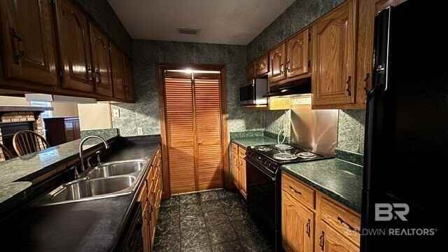212 Bay View Dr - Photo 2 of 26