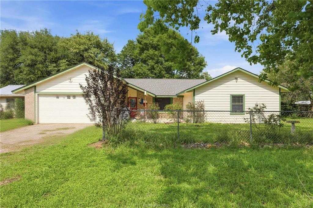 6024 Highway 36 N - Photo 2 of 25