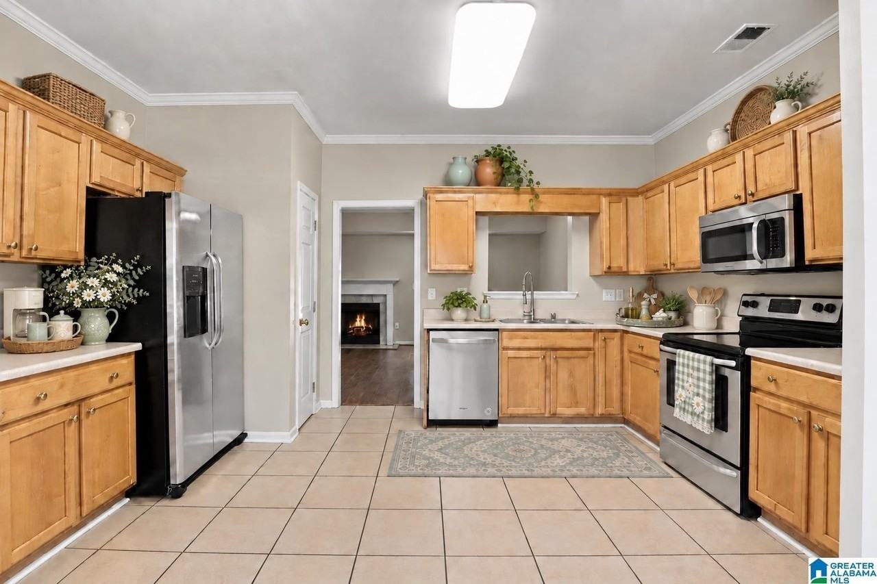 128 Canyon Trl - Photo 5 of 19