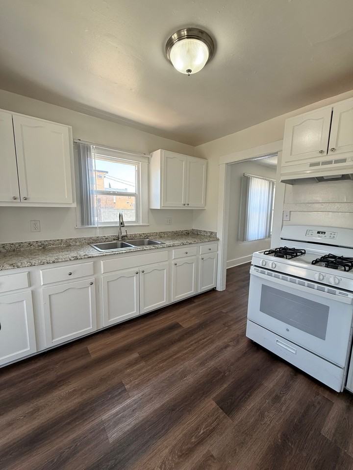 643 West 58th Street - Photo 7 of 23