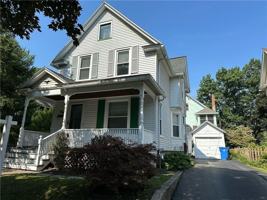 featured image of 5 Rosedale St