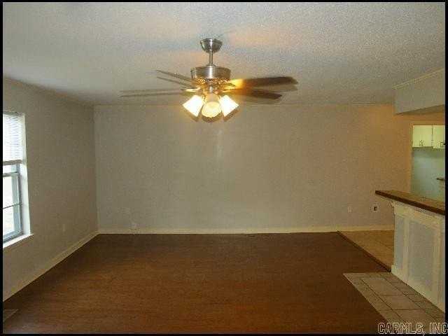 5503 Parker St - Photo 3 of 22