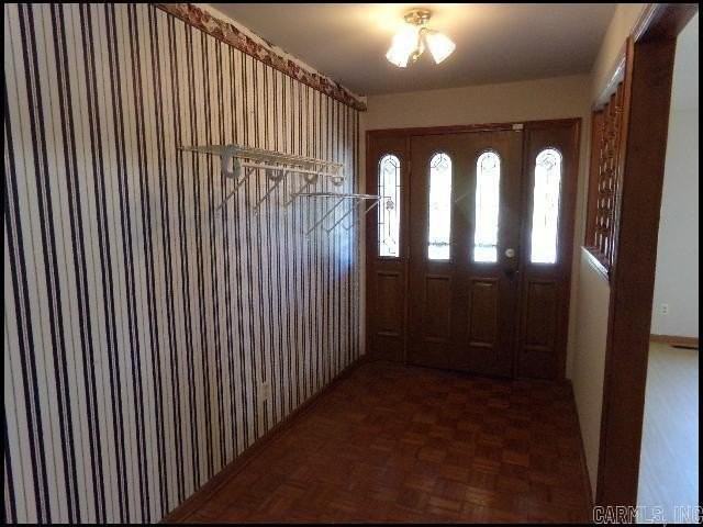5115 N Locust St - Photo 2 of 24