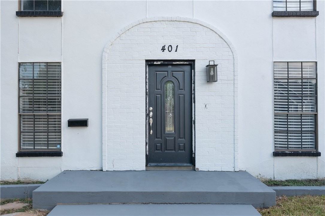 401 Ohio Ave - Photo 3 of 47