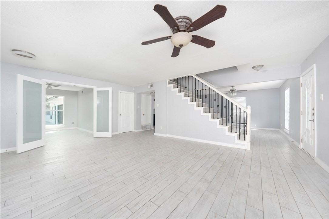 401 Ohio Ave - Photo 5 of 47