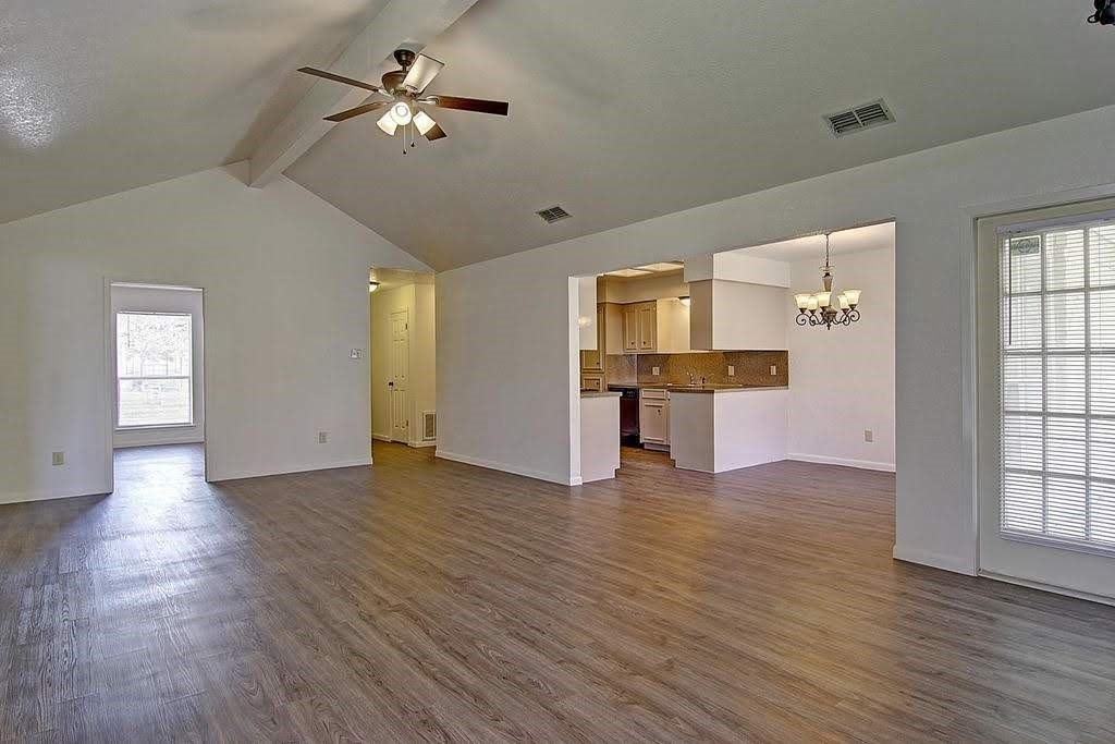 4305 Beard Dr - Photo 7 of 40