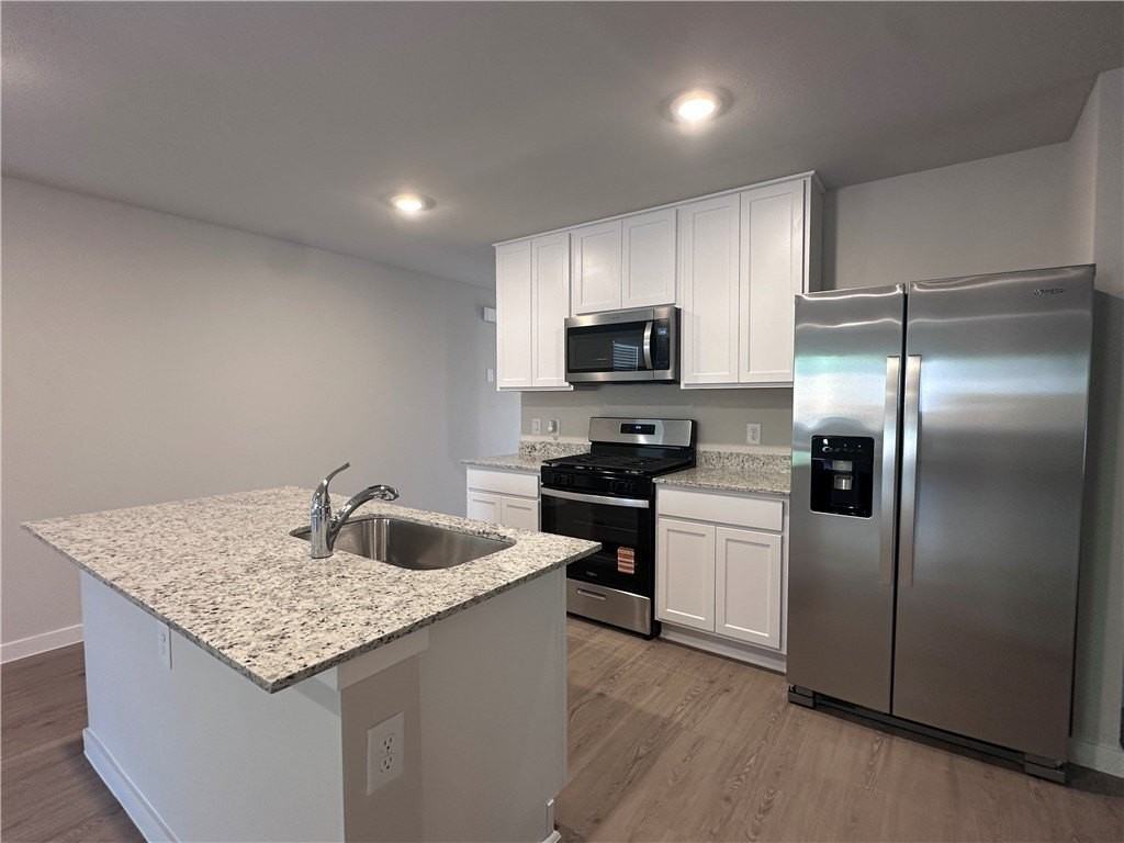 1622 Letty Ln - Photo 3 of 10