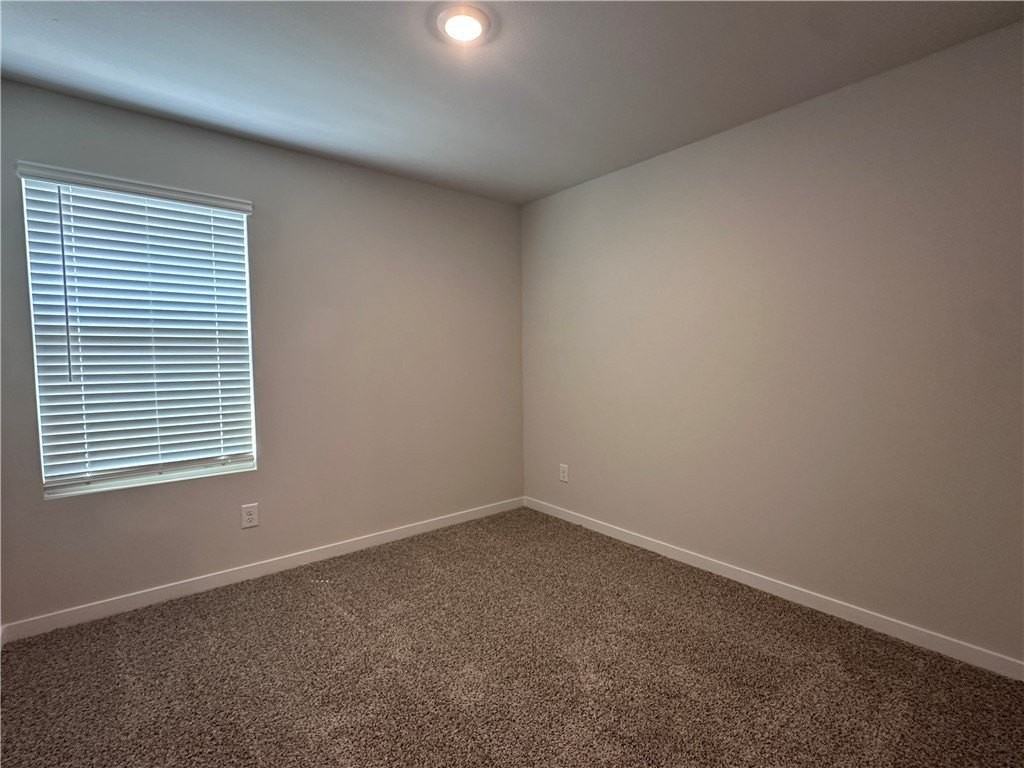 1622 Letty Ln - Photo 7 of 10