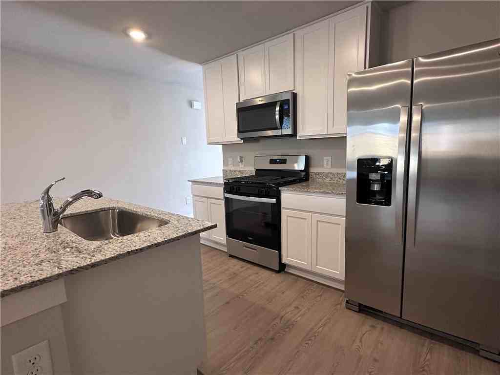1618 Letty Ln - Photo 3 of 13