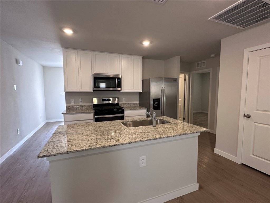 1618 Letty Ln - Photo 4 of 13