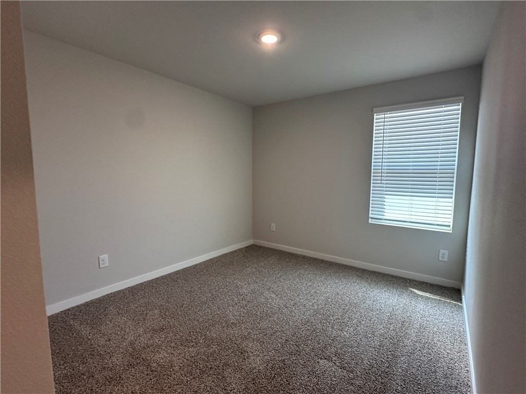 1606 Letty Ln - Photo 6 of 10