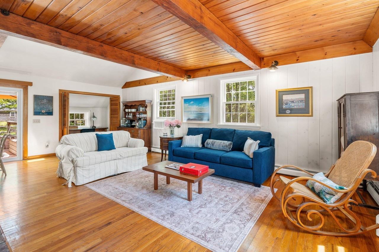 157 Jonathans Way - Photo 4 of 28