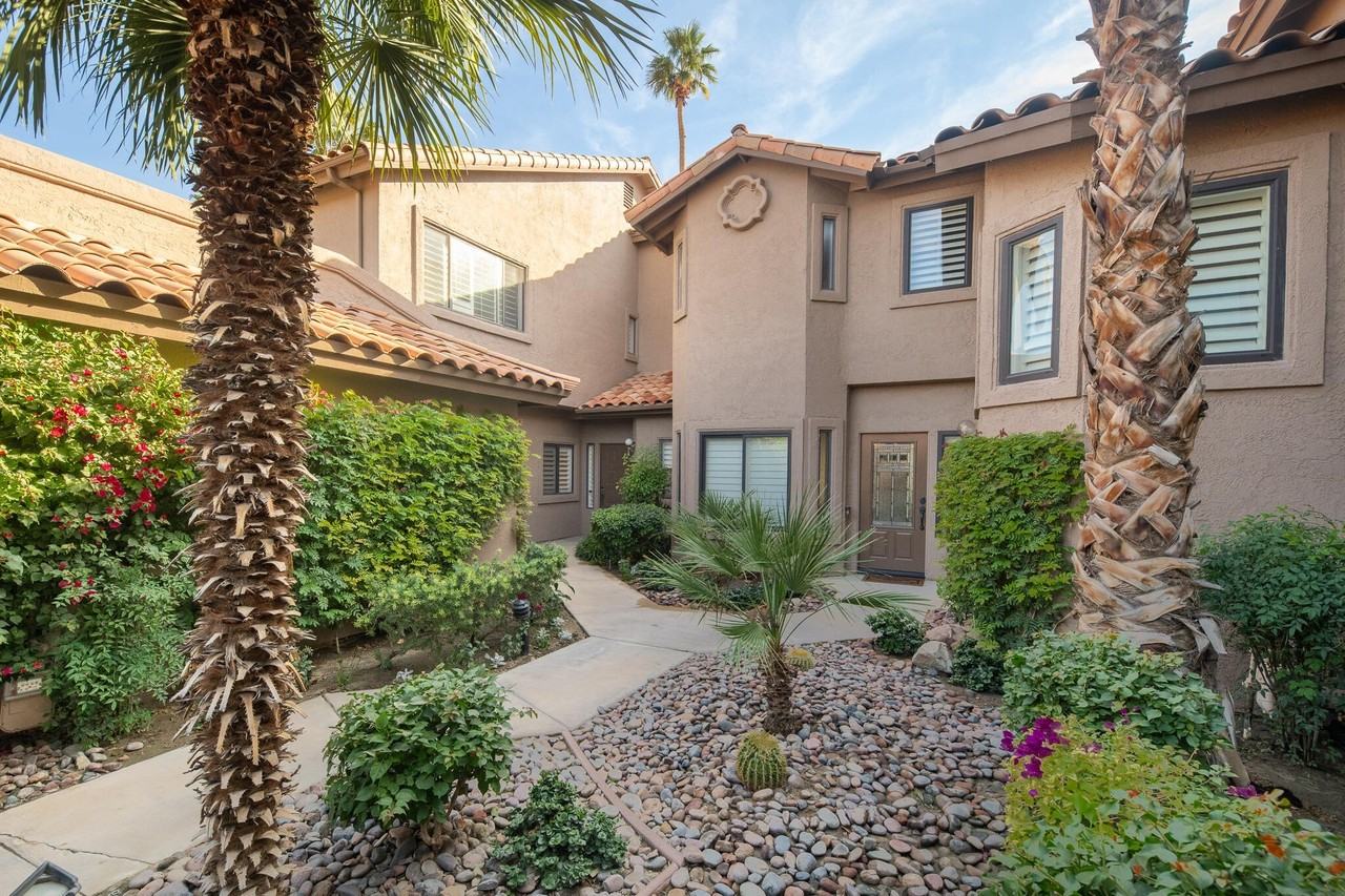 38063 Crocus Ln - Photo 4 of 31