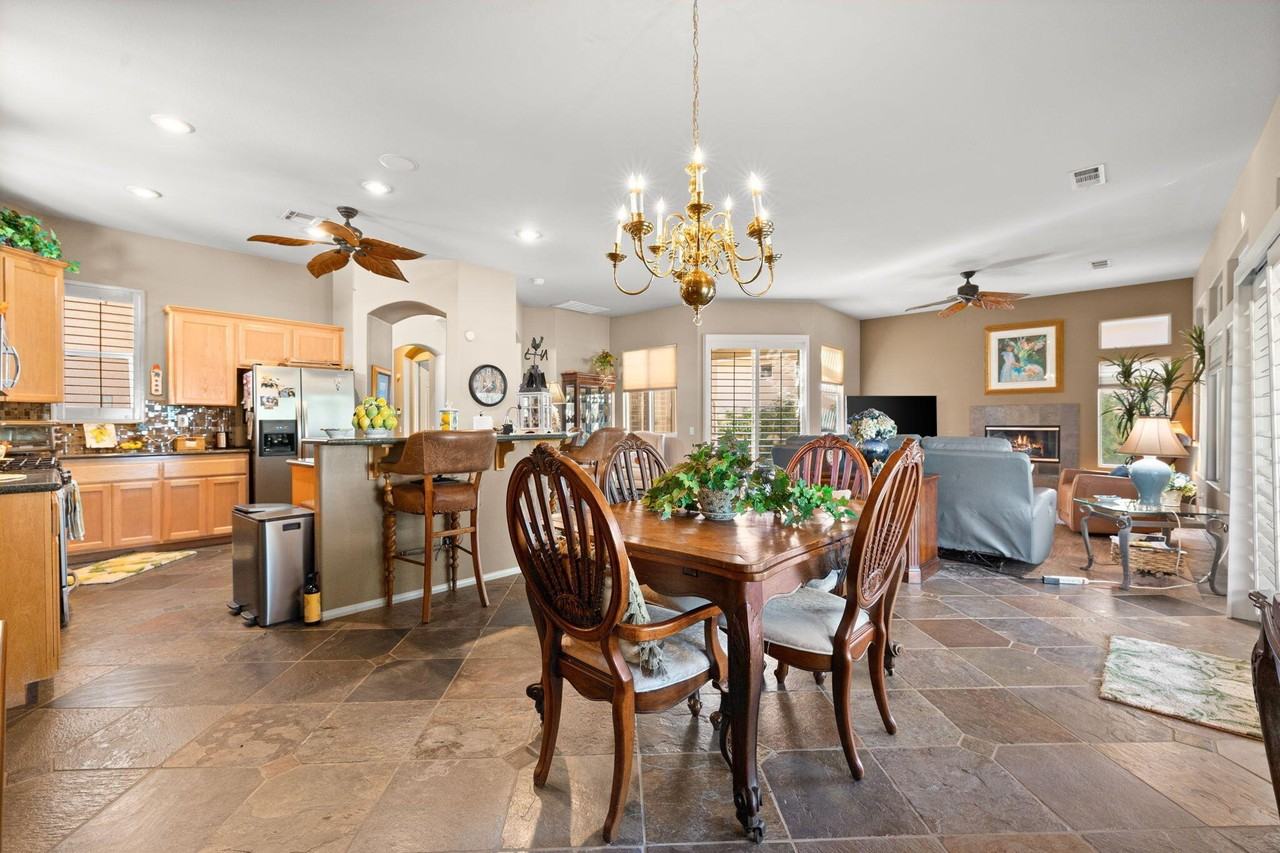 49021 Heifitz Dr - Photo 2 of 45
