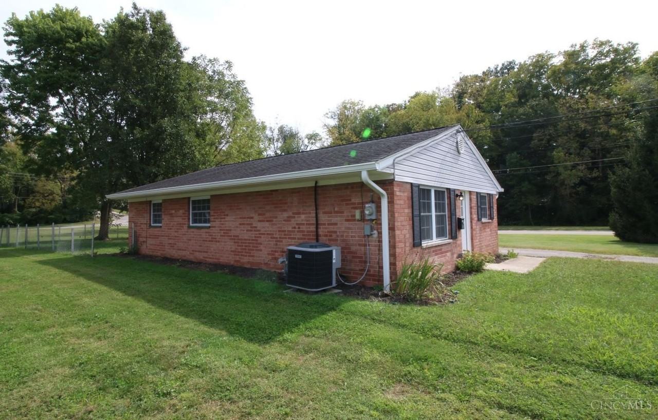 3974 Warren Ave - Photo 4 of 22