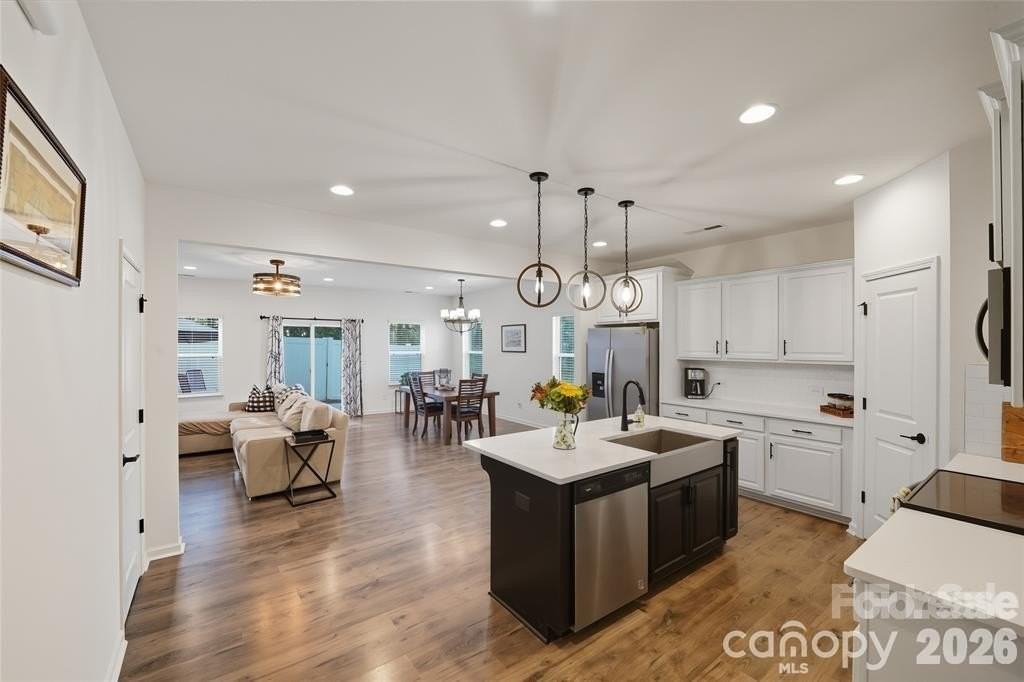 12024 Basking Dr - Photo 3 of 7