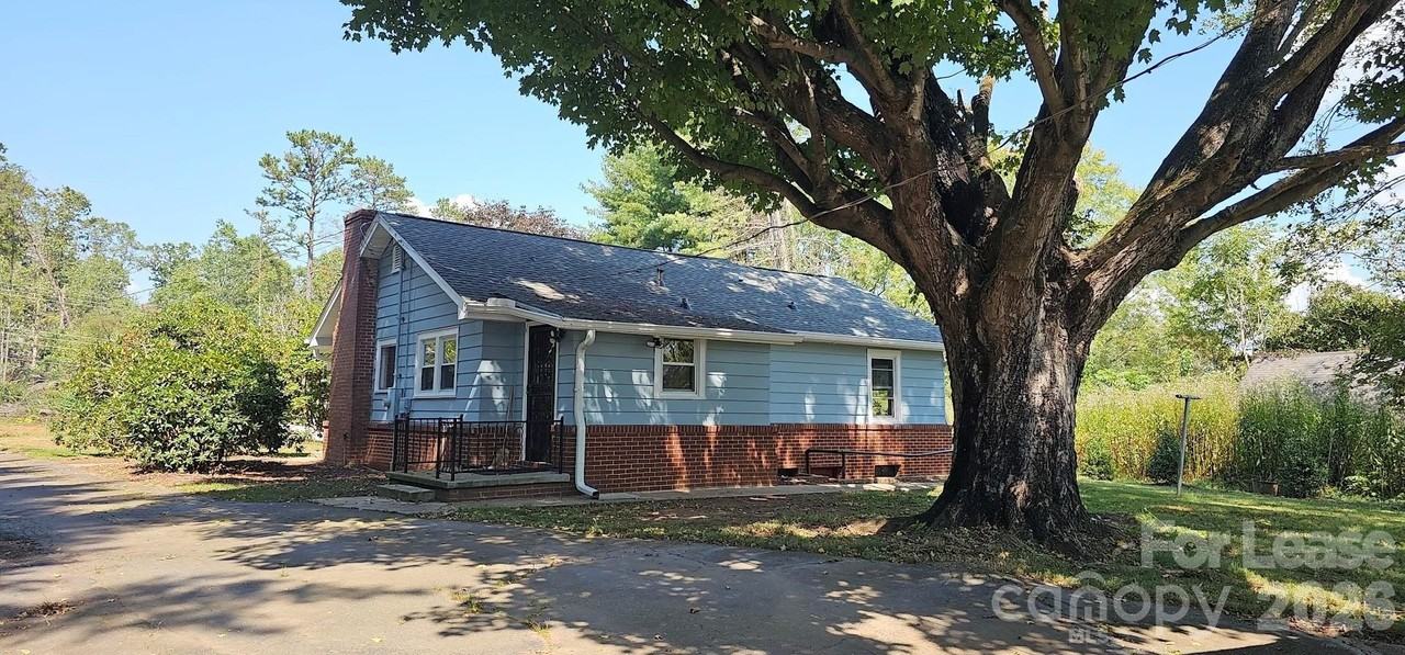 75 Oak Hill Dr - Photo 3 of 23