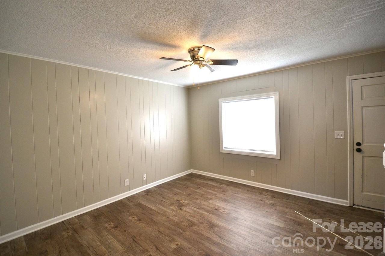 116 E Church St - Photo 6 of 22