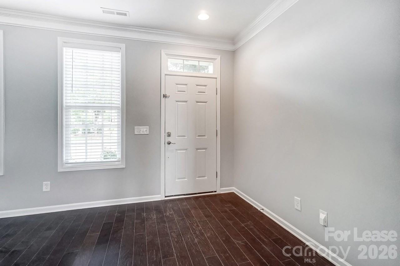 9519 Longstone Ln - Photo 7 of 41