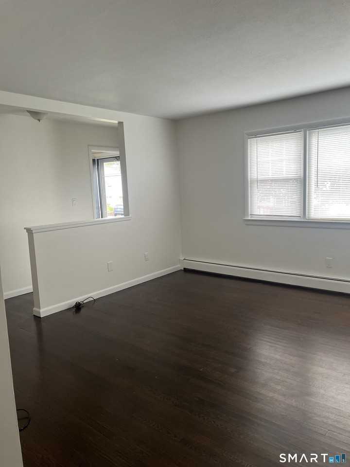 24 Mayflower Ave - Photo 2 of 16