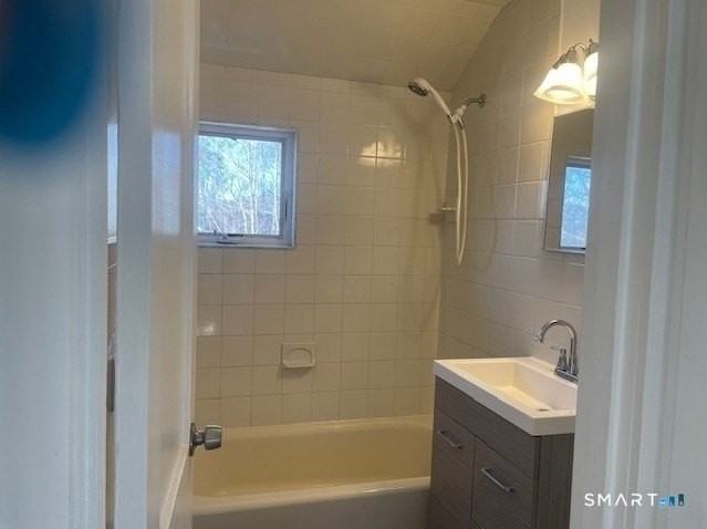 60 Garden Dr - Photo 7 of 10