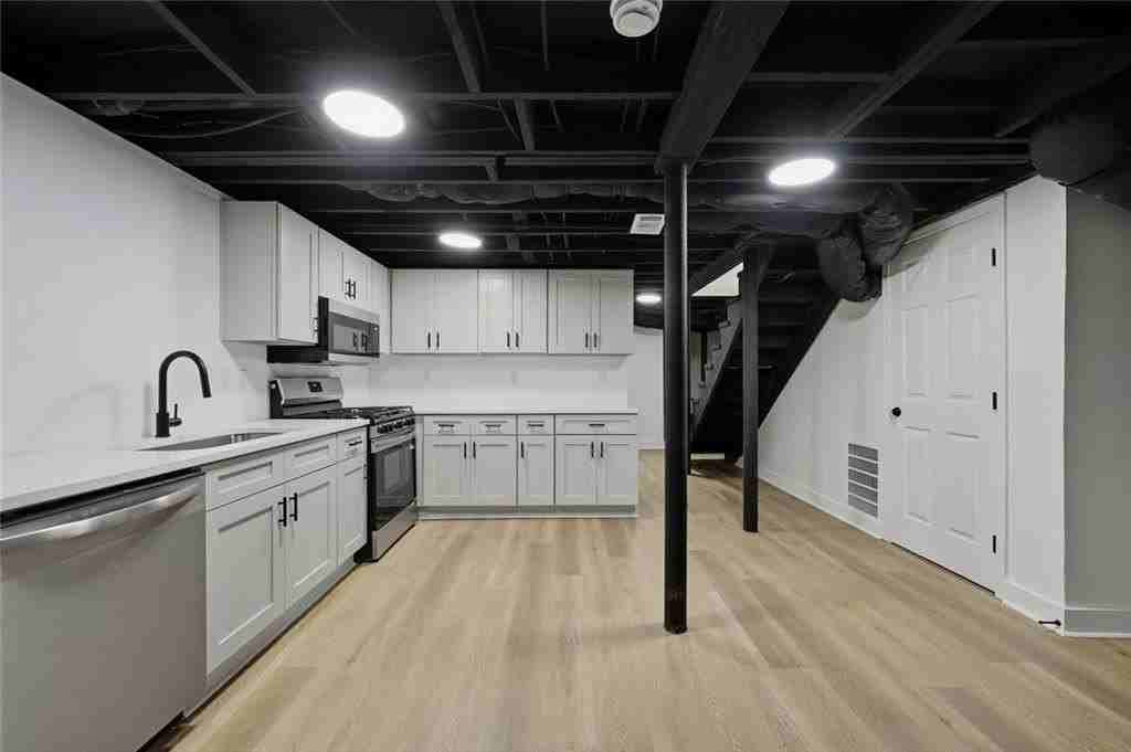 1242 Centra Villa Dr Sw #BS - Photo 3 of 15