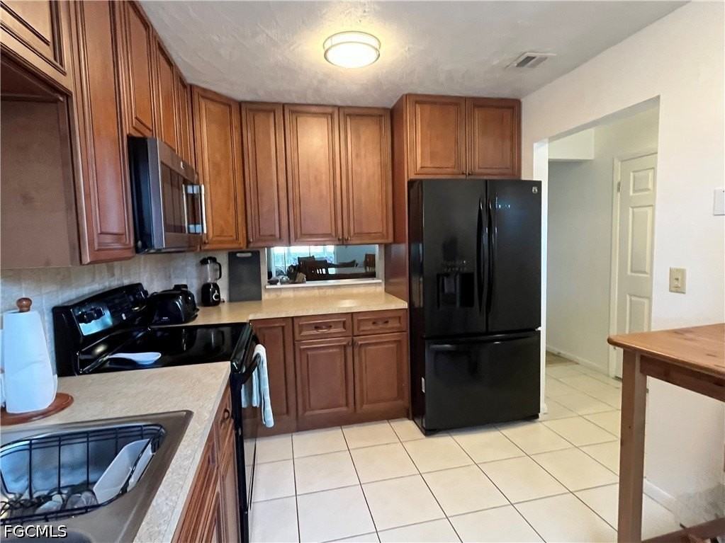 1371 Bunker Way - Photo 4 of 32