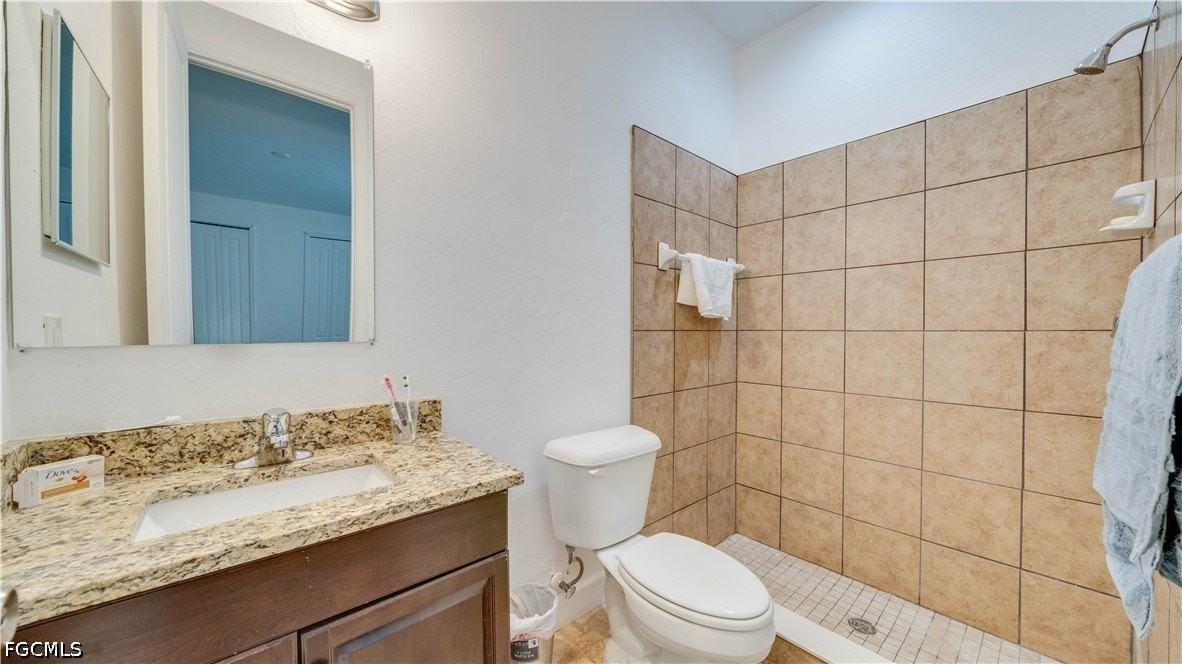2411 Ben St - Photo 7 of 21