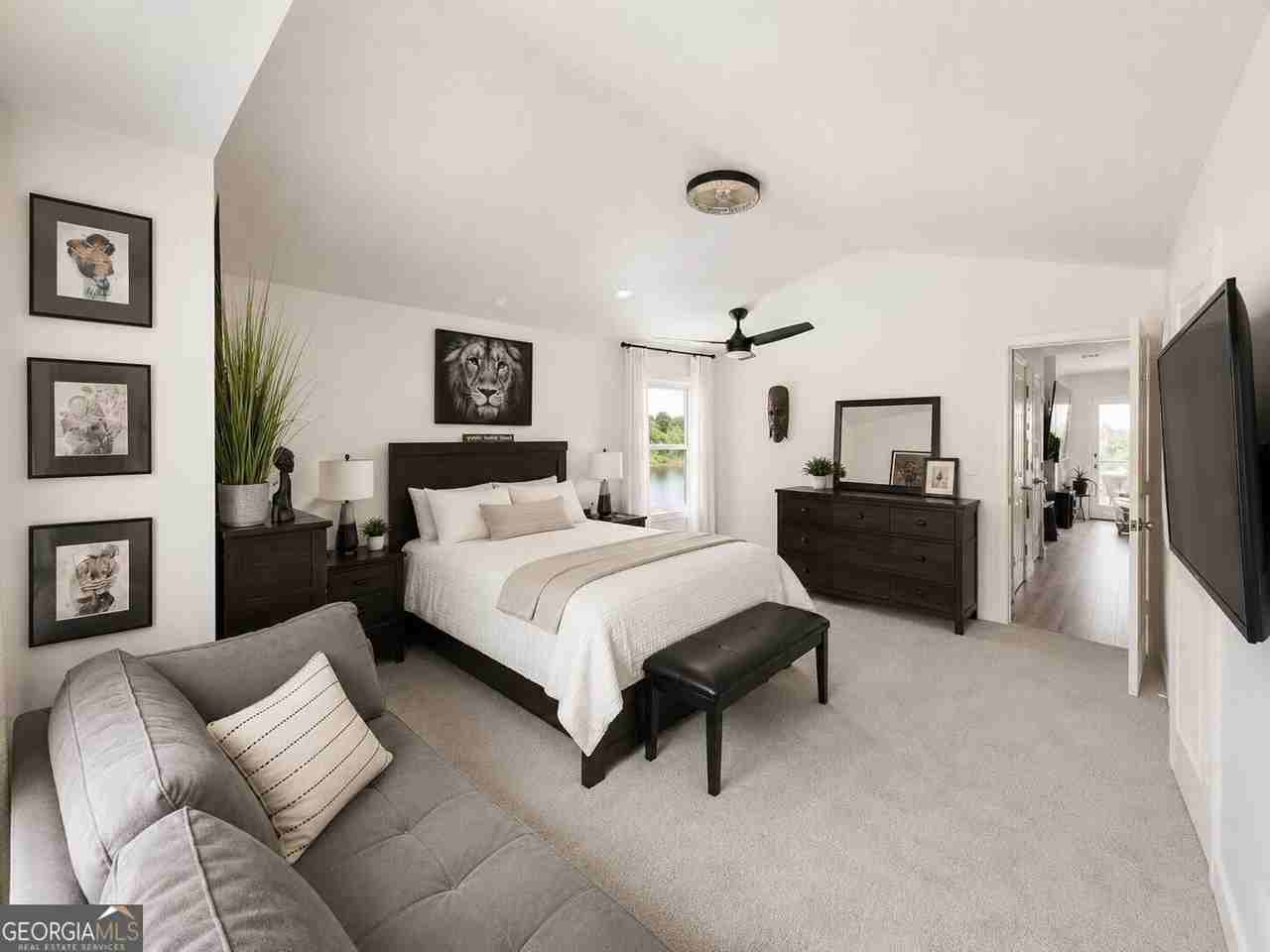7953 Woodlake Dr - Photo 4 of 13
