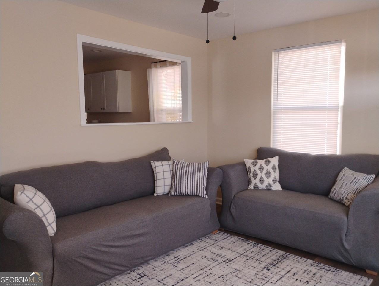 873 Grayson Ave - Photo 2 of 14