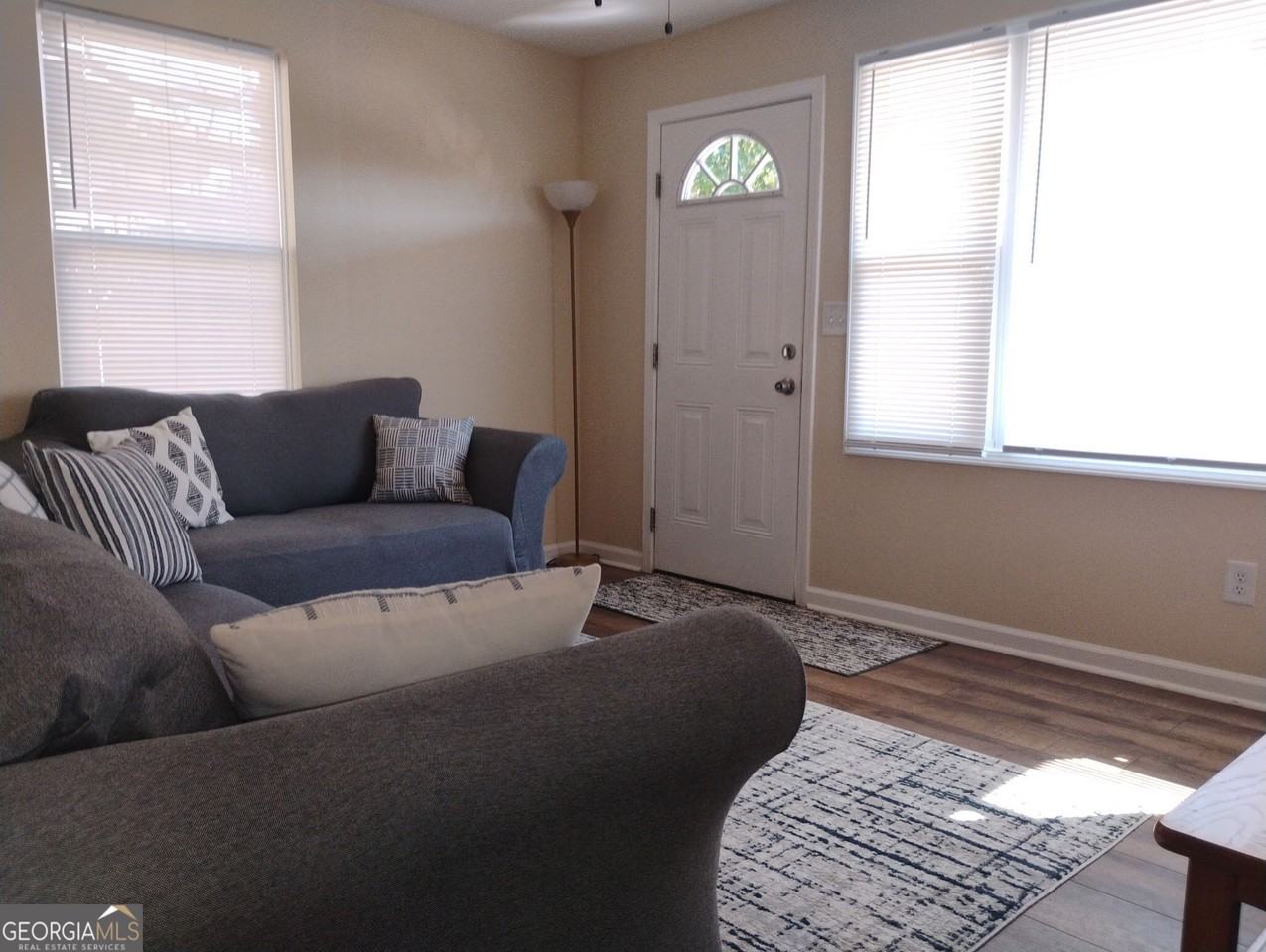 873 Grayson Ave - Photo 3 of 14