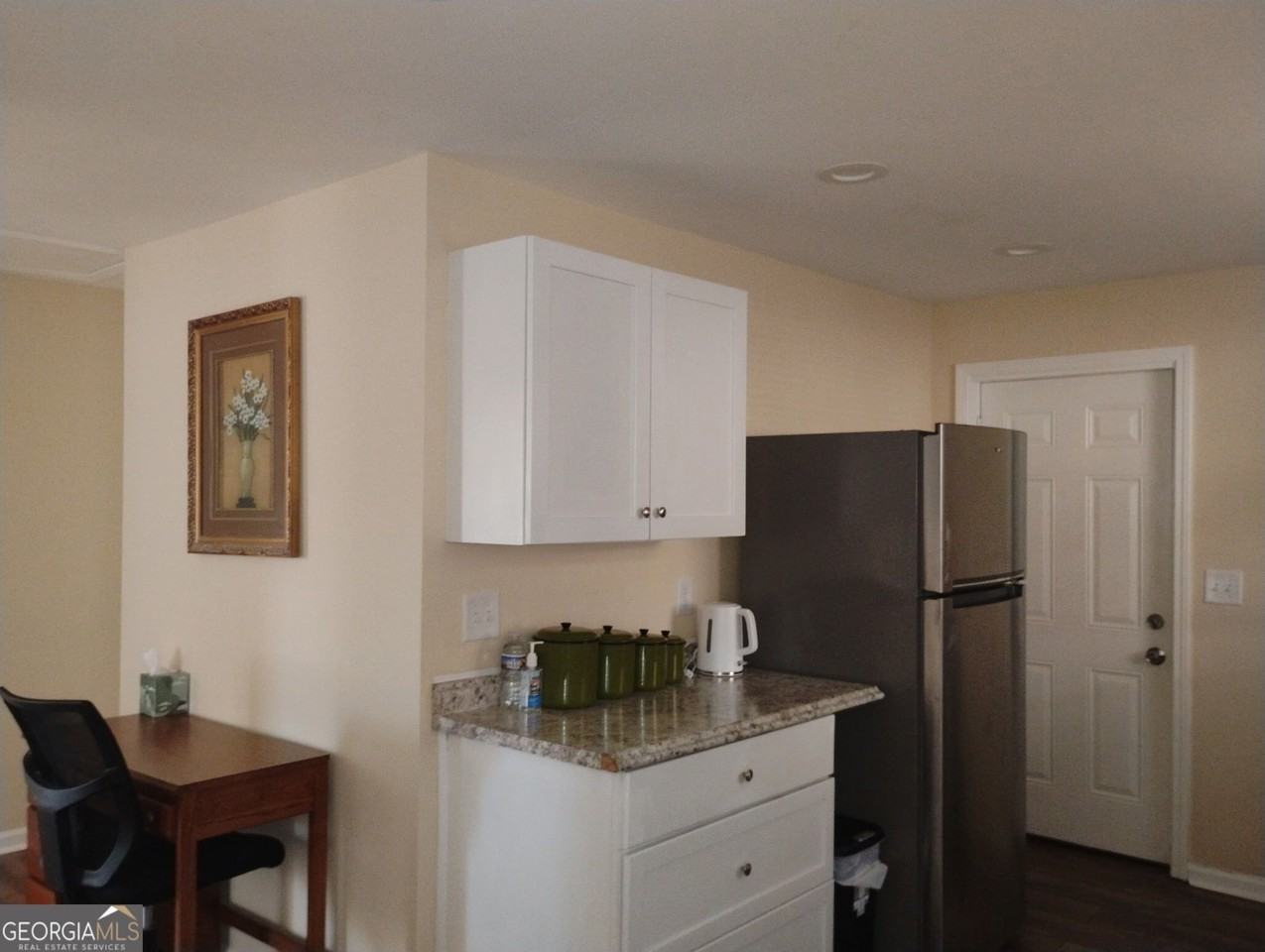 873 Grayson Ave - Photo 5 of 14