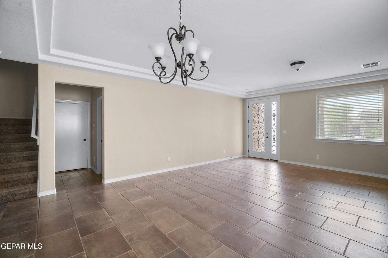 14940 Tim Hardaway Dr - Photo 6 of 38