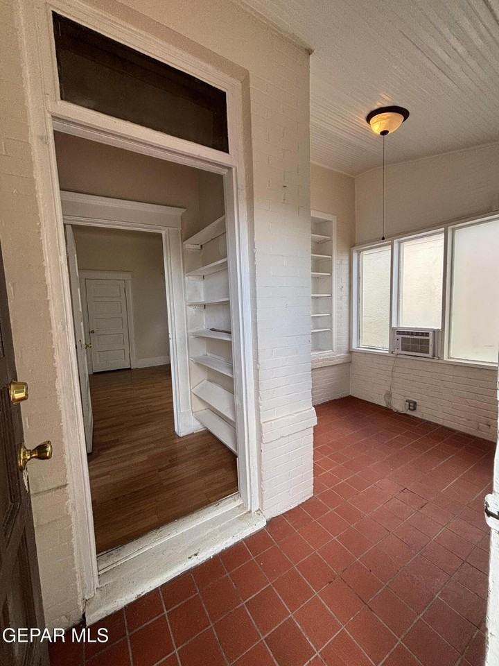 1931 Arizona Ave #A - Photo 2 of 12