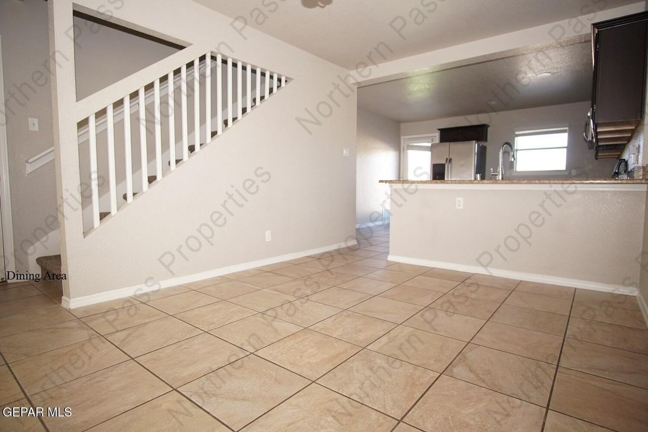 14681 Boer Trail Ave - Photo 7 of 26